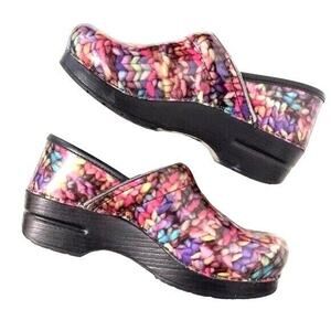 Dansko Clogs Womens 7.5 Knit Yarn Funky Colors Cushioned Support